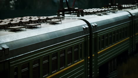 Viejos-Trenes-Abandonados-En-Un-Ferrocarril